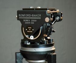 2004 Balanced Fluid Head